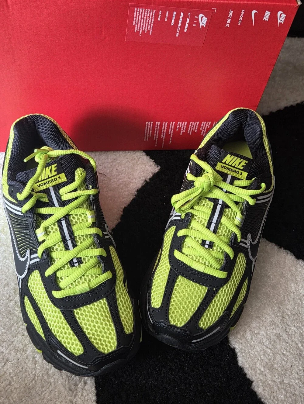 NIKE ZOOM VOMERO 5 SNEAKER SZ 5M/6.5W